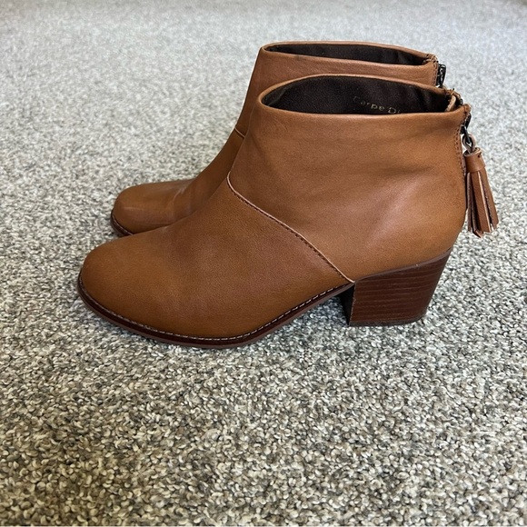 Toms Leila Short Brown Booties with Tassel Zipper, Size 7 - Picture 3 of 9
